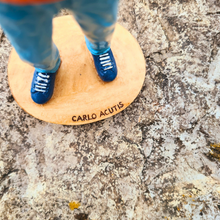 Cargar imagen en el visor de la galería, Carlo Acutis Statue