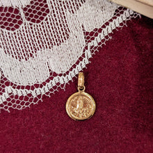 Load image into Gallery viewer, Gold medal - Our Lady of Fatima (Gold 19.2Kt)