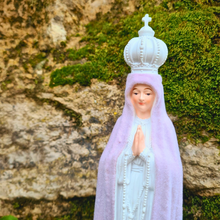 Cargar imagen en el visor de la galería, Our Lady of Fatima Statue – 2025 Edition - Color-Changing Mantle