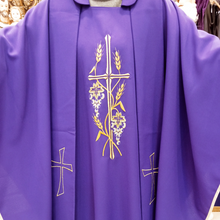 Load image into Gallery viewer, Purple Chasuble