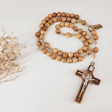 Cargar imagen en el visor de la galería, Olive Wood Camel Rosary