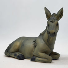 Load image into Gallery viewer, Ox & Donkey - Loja Esperanca Exclusive Nativity Scene