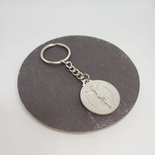 Cargar imagen en el visor de la galería, Saint Benedict - Metal keychain