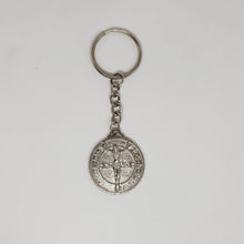 Cargar imagen en el visor de la galería, Saint Benedict - Metal keychain