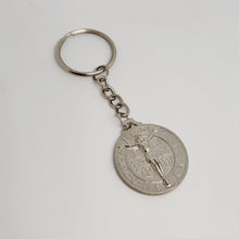 Cargar imagen en el visor de la galería, Saint Benedict - Metal keychain
