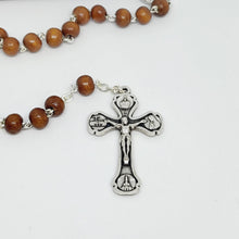Load image into Gallery viewer, Saint Francisco and Saint Jacinta Wood Rosary