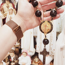 Load image into Gallery viewer, Wall Decade Rosary - Saint Benedict