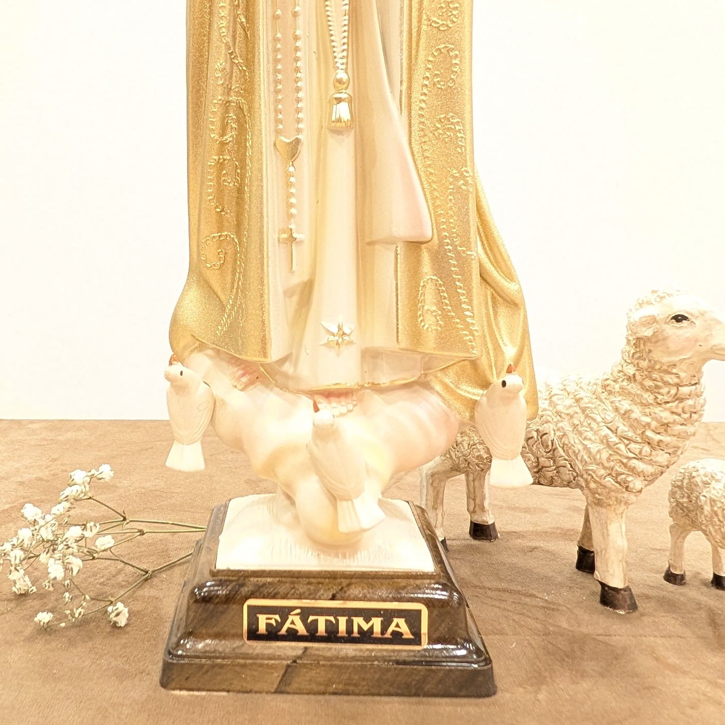 Nuestra Señora de Fátima - Edición especial dorada - 11.8'' | 30 cm