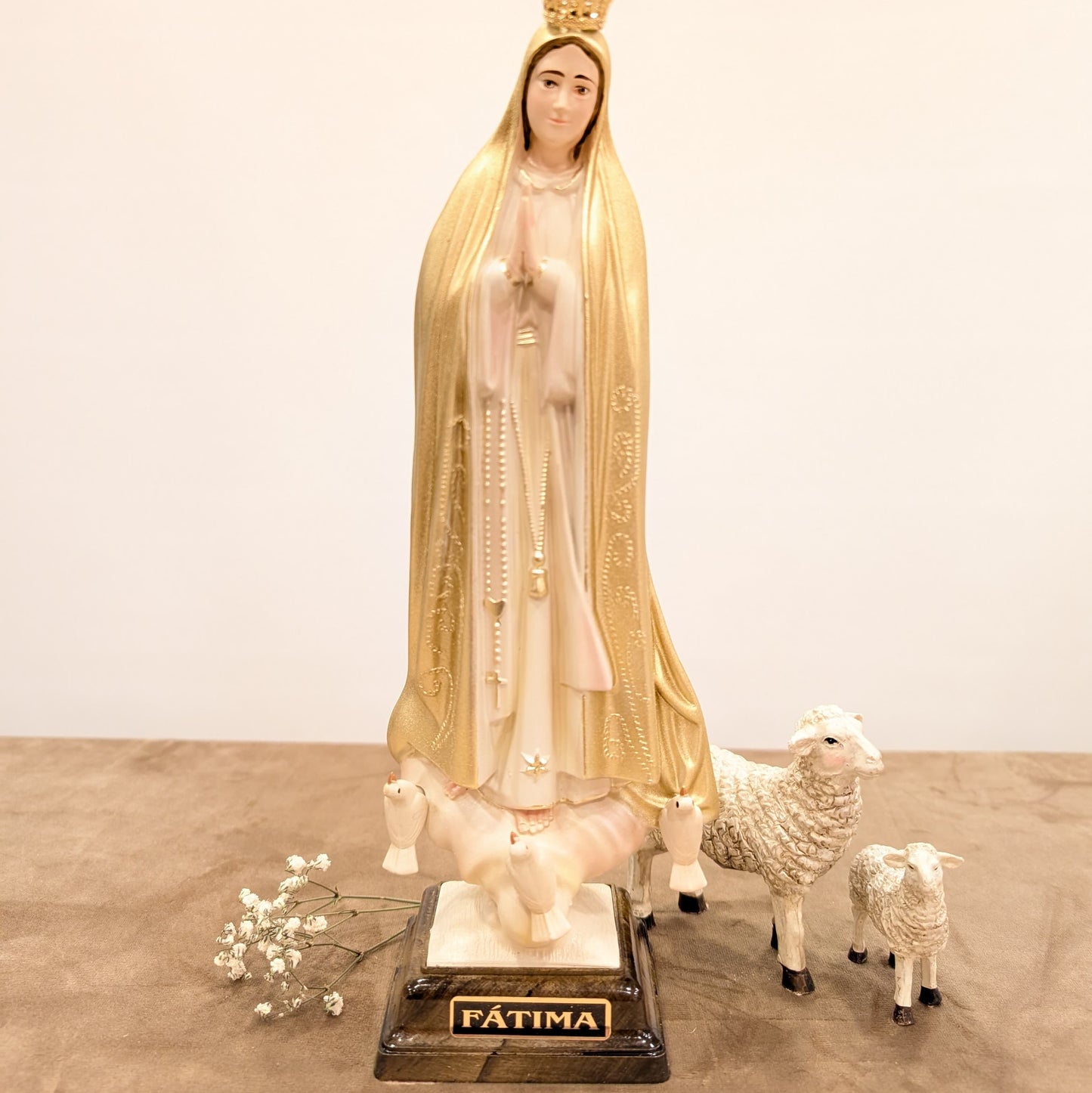 Nuestra Señora de Fátima - Edición especial dorada - 11.8'' | 30 cm