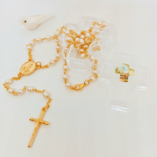 Cargar imagen en el visor de la galería, Apparitions of Fatima Rosary - Cross Box
