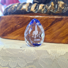 Carregar imagem no visualizador da galeria, Crystal Glass with Fatima Apparition [1.57&#39;&#39; | 4cm]
