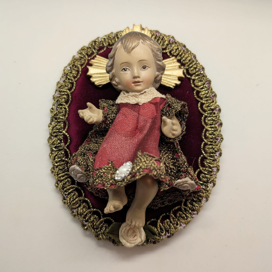 Dressed Baby Jesus with Pillow [Premium] - 4.72'' | 12cm