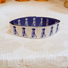 Cargar imagen en el visor de la galería, Face of Our Lady of Fatima Cloth Bracelet (White &amp; Blue)
