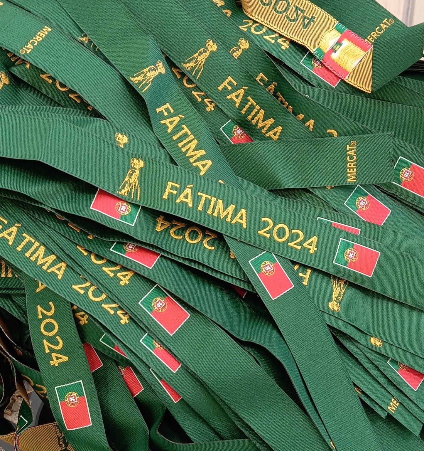 Pulsera de tela Fátima 2024