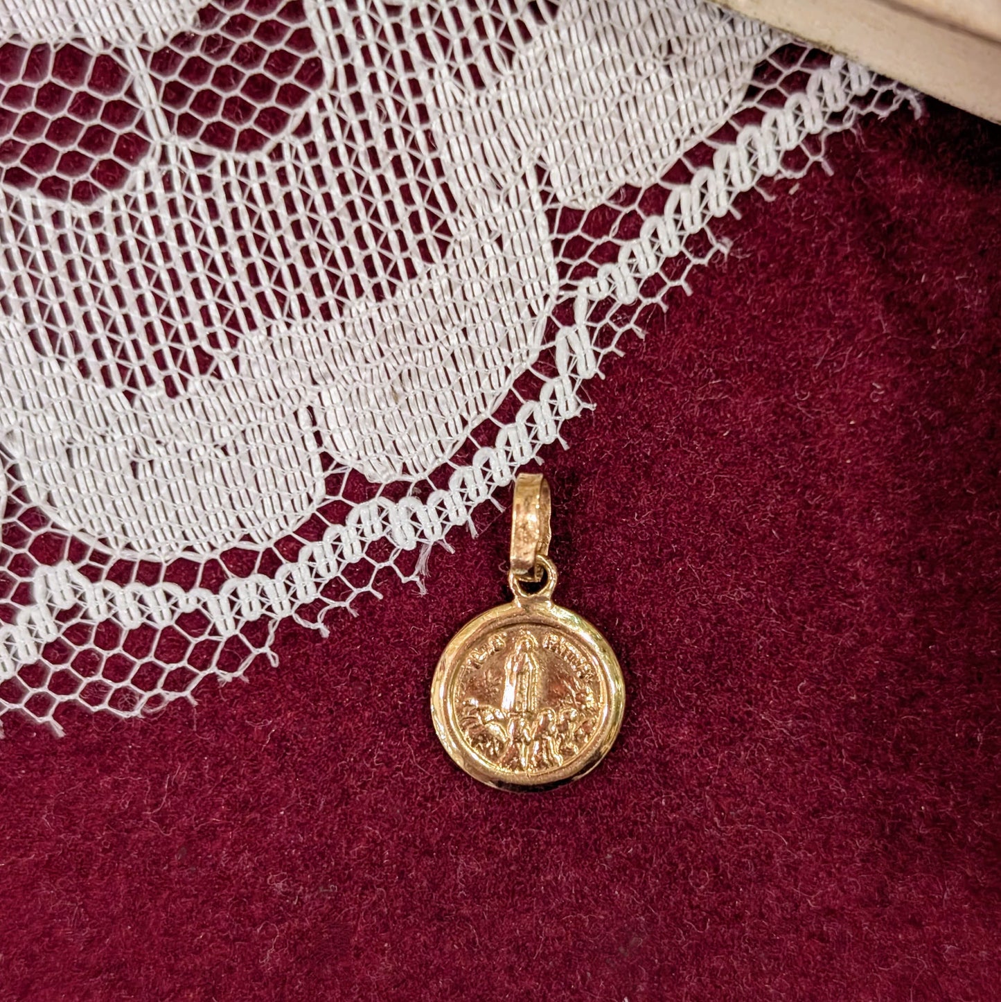 Medalla de oro - Nuestra Señora de Fátima  (Oro 19.2Kt)