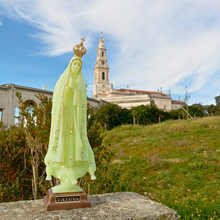 Cargar imagen en el visor de la galería, Luminous Our Lady of Fatima [ 11.8 | 30cm]
