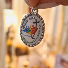 Carregar imagem no visualizador da galeria, Official Jubilee Medal
