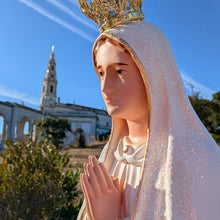 Cargar imagen en el visor de la galería, Nuestra Señora de Fátima Oficial [Paz]
