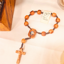 Cargar imagen en el visor de la galería, Olive Wood Decade Rosary - Apparitions of Our Lady of Fatima
