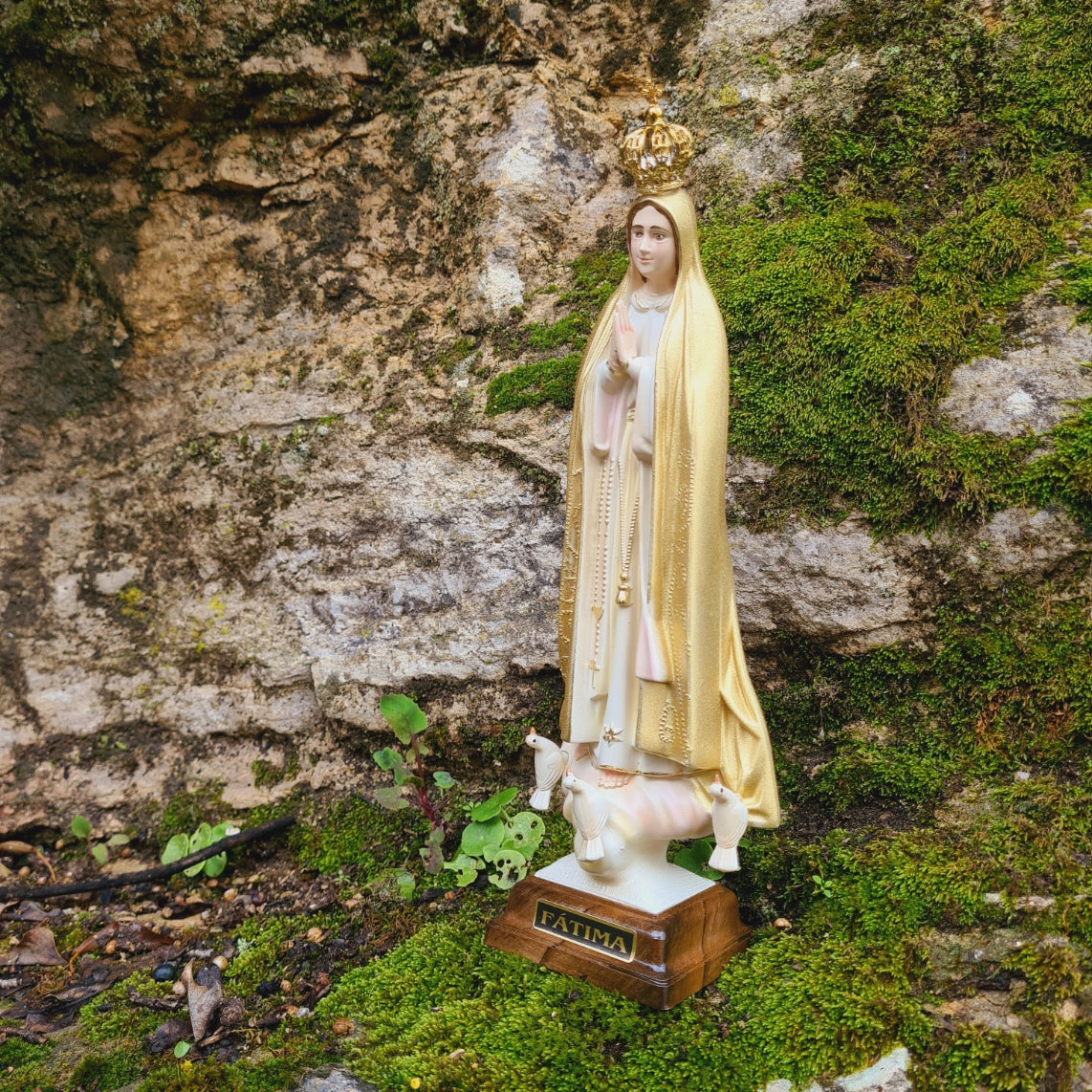 Nuestra Señora de Fátima - Edición especial dorada - 11.8'' | 30 cm