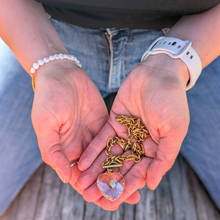 Cargar imagen en el visor de la galería, Our Lady of Fatima Heart Medalion Necklace [Stainless Steel]
