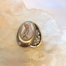 Load image into Gallery viewer, Our Lady of Fatima Pocket Rosary with Colored Metal Box
