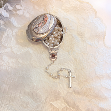 Load image into Gallery viewer, Our Lady of Fatima Pocket Rosary with Colored Metal Box
