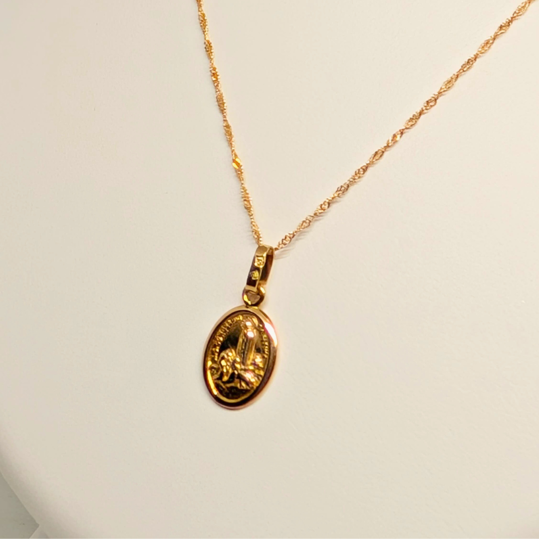 Our Lady of Fatima medal Necklace [19.2Kt Gold]