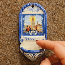 Load image into Gallery viewer, Porcelain Fatima Basin
