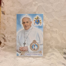 Carregar imagem no visualizador da galeria, Cartão de Oração - Papa Francisco
