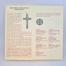 Carregar imagem no visualizador da galeria, Saint Benedict Standing Crucifix [5.3&#39;&#39; | 13,5cm]
