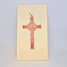 Carregar imagem no visualizador da galeria, Saint Benedict Standing Crucifix [5.3&#39;&#39; | 13,5cm]
