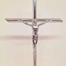 Carregar imagem no visualizador da galeria, Standing Metal Crucifix [4.7&#39;&#39; | 12cm]
