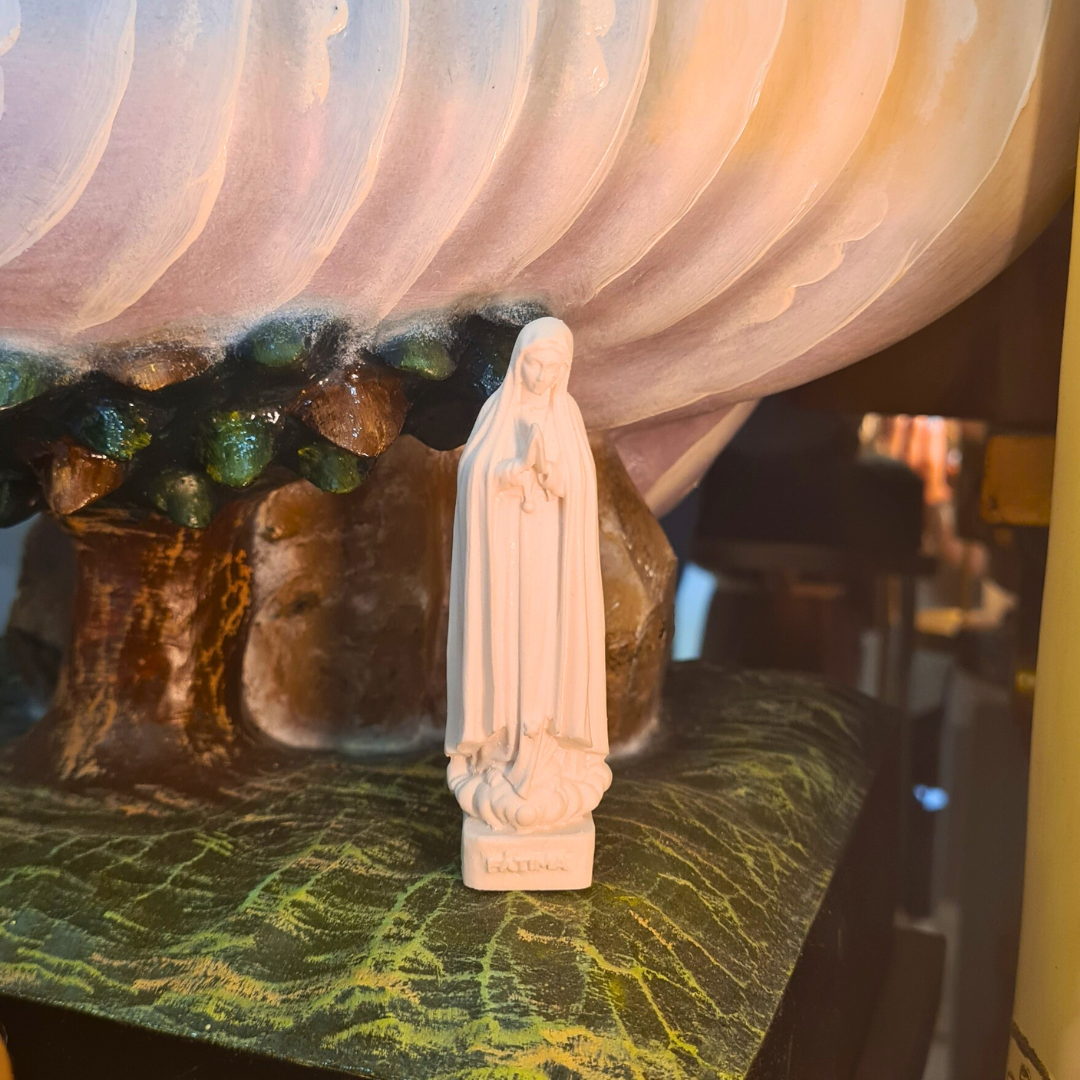 White Statue of Our Lady of Fatima [3.5'' | 9cm]