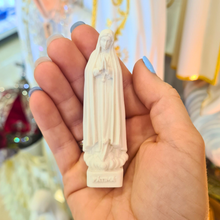 Carregar imagem no visualizador da galeria, White Statue of Our Lady of Fatima [3.5&#39;&#39; | 9cm]
