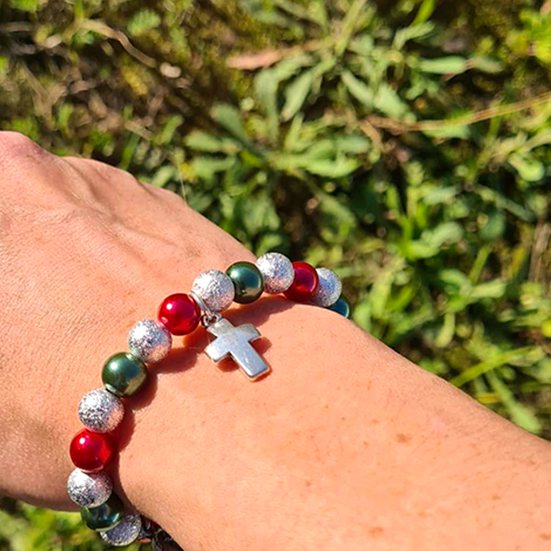 Christmas Bracelet - Red and Green