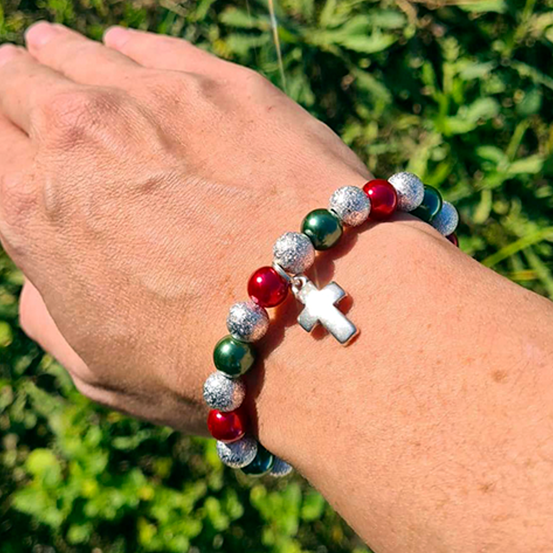 Christmas Bracelet - Red and Green