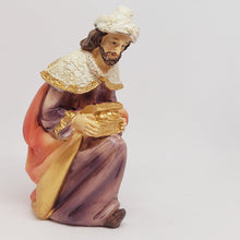Load image into Gallery viewer, Melchior - Loja Esperanca Exclusive Nativity Scene
