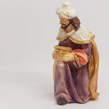 Cargar imagen en el visor de la galería, Melchior - Loja Esperanca Exclusive Nativity Scene
