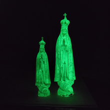 Cargar imagen en el visor de la galería, Our Lady of Fatima - Glow in the Dark - 5.9&#39;&#39; | 15cm
