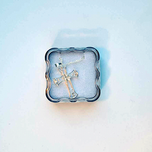 Cargar imagen en el visor de la galería, Silver Cross Necklace with semi precious gems
