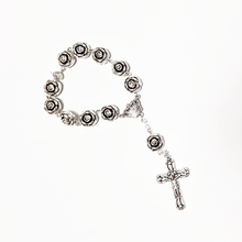 Load image into Gallery viewer, Silver Decade Rosary Roses
